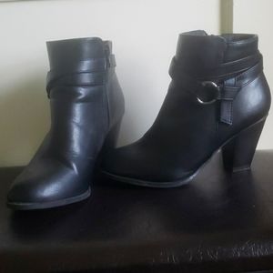 Black heeled booties